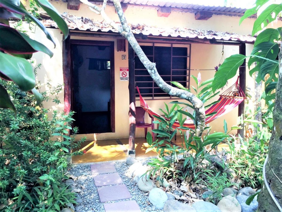 Hotel Tropical Sands Dominical Exteriör bild