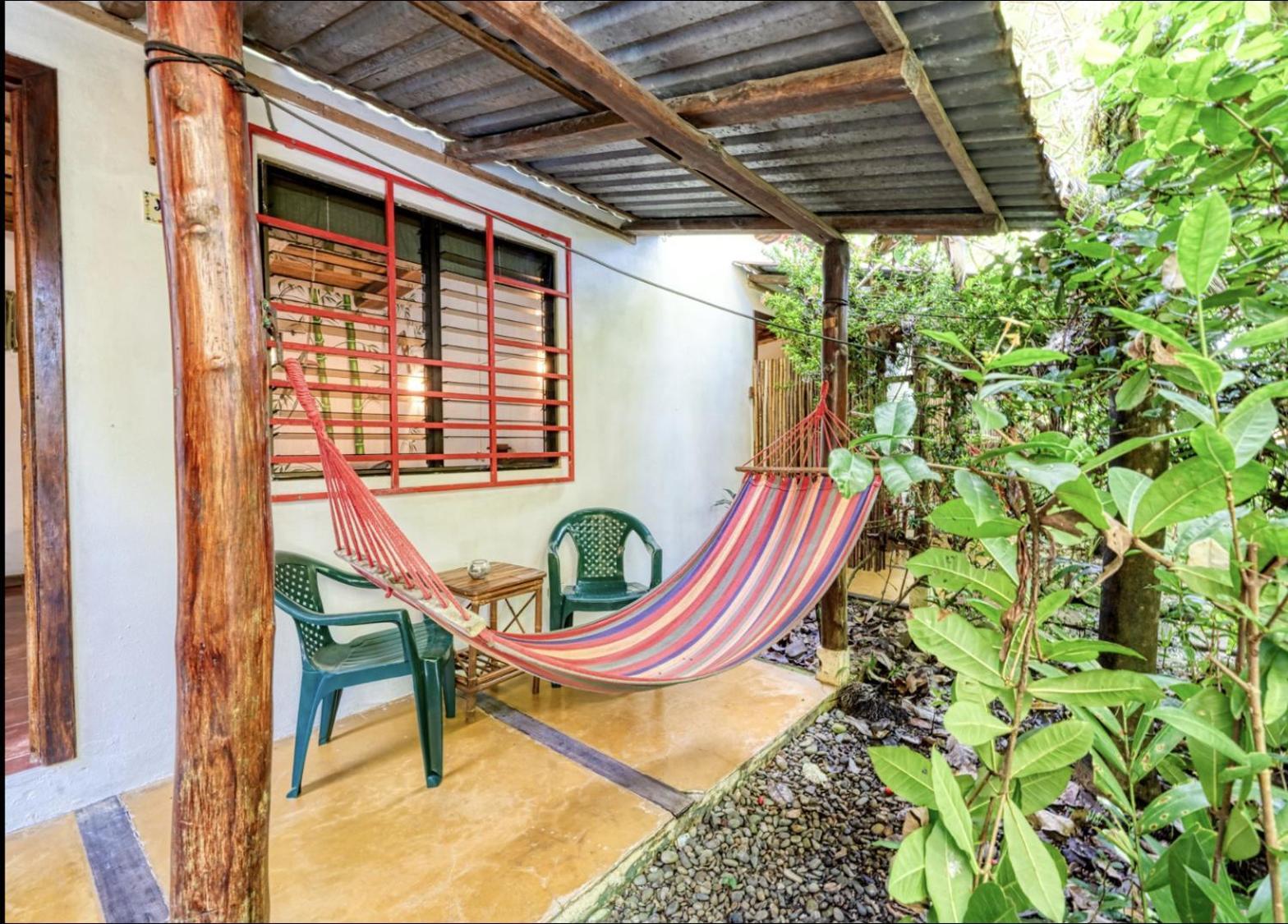 Hotel Tropical Sands Dominical Exteriör bild