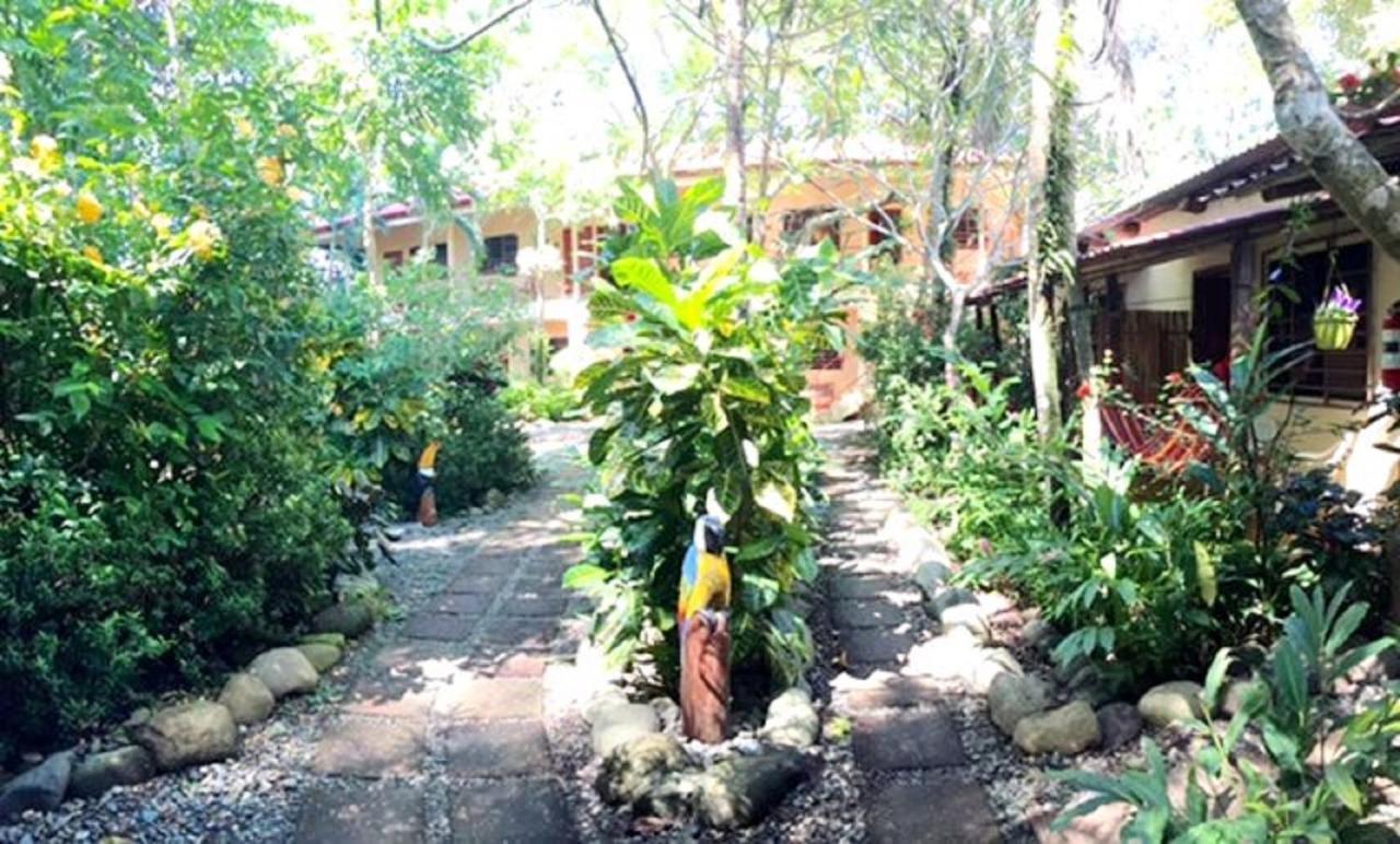 Hotel Tropical Sands Dominical Exteriör bild